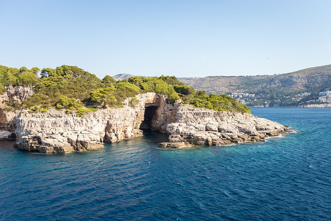 Blue Cave and caves Discovery Dubrovnik - Group Tour by Boat - Boat comfort, crowding, and what to expect from the crew
