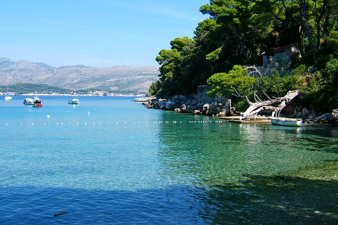 Blue Cave and caves Discovery Dubrovnik - Group Tour by Boat - Dubrovnik from the water: the calm start before the caves