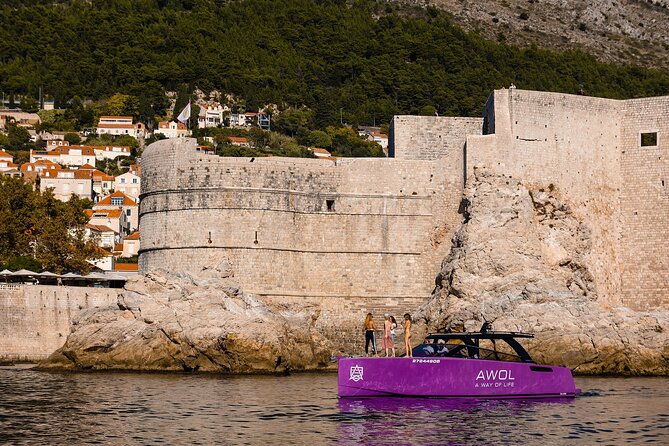 Blue Cave Premium Half-Day Tour with Panoramic Old Town View - Old Town Harbor meeting point: how to avoid the first-stress moment
