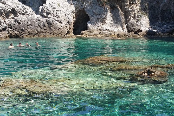 BLUE CAVE private speedboat tour with drinks - Kolocep Island Caves: Blue Cave and Green Caves in One Stretch