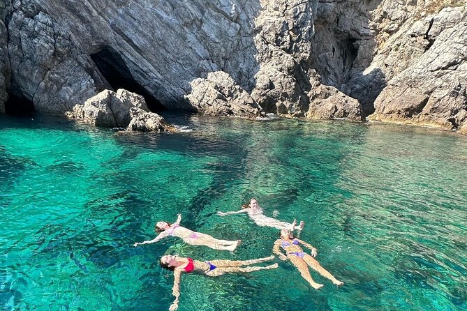 BLUE CAVE&GREEN CAVES /ŠUNJ beach Speedboat tour- WITH DRINKS - Getting to the caves fast: Dubrovnik to Koločep by speedboat