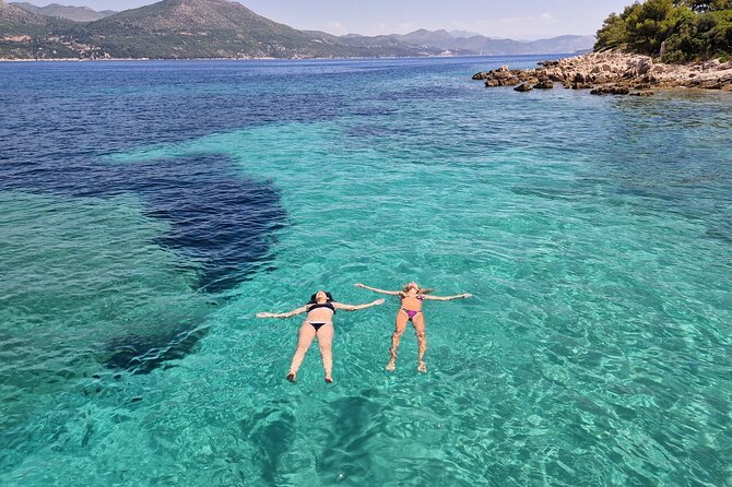 Blue & Green Cave Experience: Drinks, Snorkeling & Šunj Beach - Snorkeling equipment included: what that really means for you