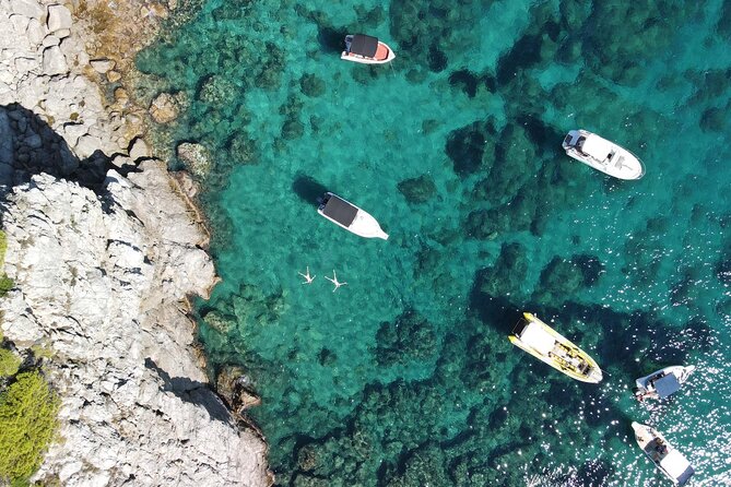 Blue & Green cave,Šunj beach - with drinks small group speedboat - Snorkeling gear on this route: what you get and how to use it
