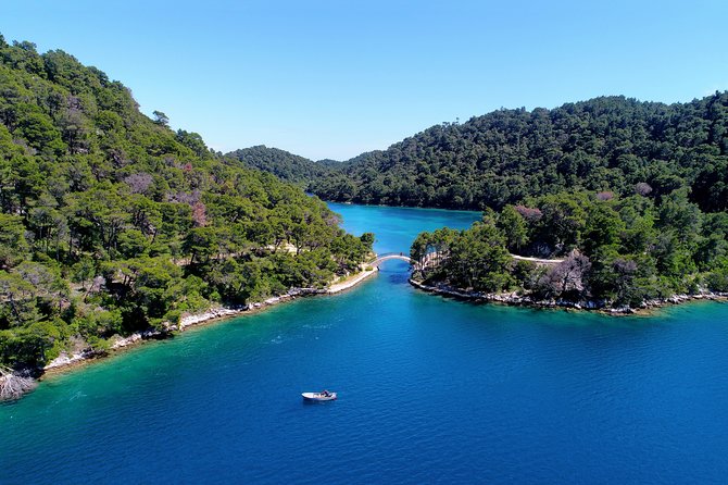 Boat Tour to Mljet National Park & 3 Islands - Meeting at Lapadska Obala and Settling Into a Speedboat Day