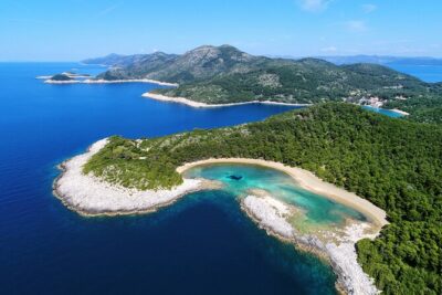 Boat Tour to Mljet National Park & 3 Islands - Lapud’s Palm Trees and Monastery Views in 40 Minutes