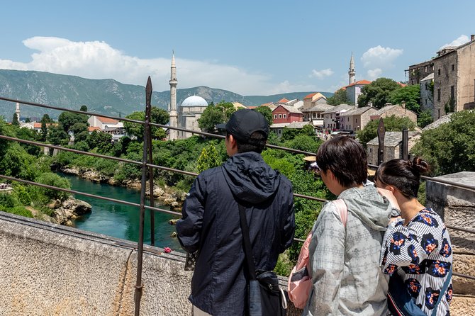 Day Trip to Mostar and Kravice (English-Español) - Free time in Mostar: lunch, shopping, and how to avoid time traps