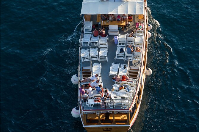 Dubrovnik: 3 Islands Boat Tour with Lunch & drinks(FR, ES, EN) - Why the Elaphiti Islands Day Trip Beats Staying in Dubrovnik