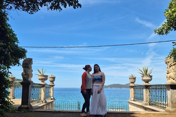 Dubrovnik: 3 Islands Fun Day Trip by Boat (Host: EN,FR,ES) - Stop 2: Suđurađ on Šipan for Olive Oil, Stone Houses, and a Castle