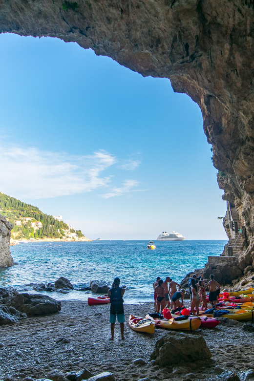 Dubrovnik: Afternoon Kayaking and Snorkeling Tour - Learning to Paddle Fast in a Double Kayak