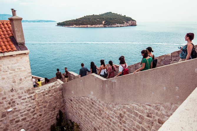 Dubrovnik: Ancient City Walls & Wars Walking Tour - The City Walls Walk: Minceta, Revelin, and the Shape of Defense