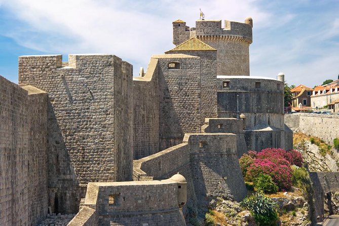 Dubrovnik: Ancient City Walls & Wars Walking Tour - The Wars and Independence Story Behind the Stone