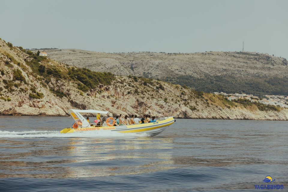 Dubrovnik: Blue Cave Afternoon Speedboat Tour with Drinks - Meeting Vagabundo at Ribarnica ul. 1 (and what to look for)