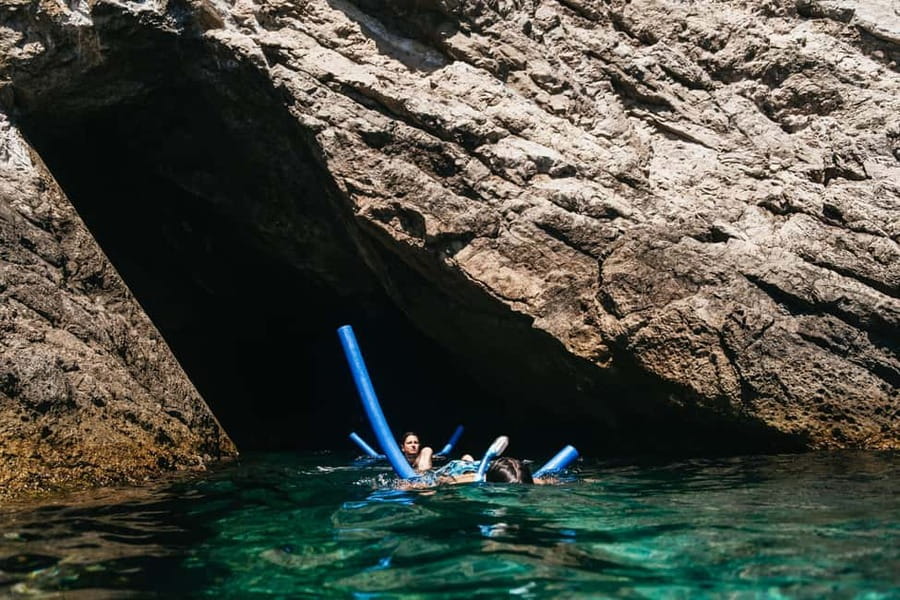 Dubrovnik: Blue Cave and Elafit Small Group Boat Exploration - Who should book this Dubrovnik blue cave and Elafit boat tour