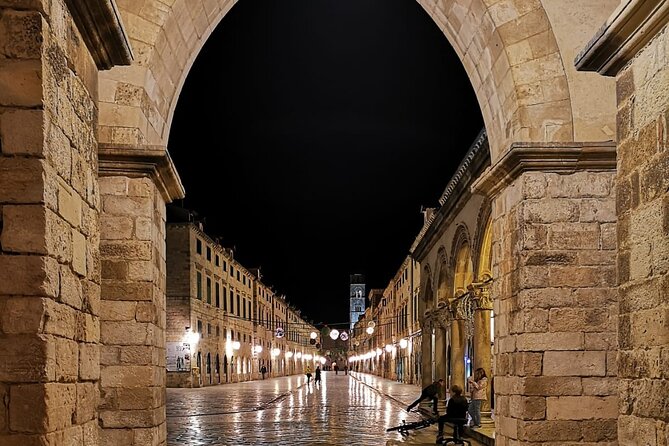 Dubrovnik By Night Walking Tour - Stop 5 to 7: Luza Square, Rector’s Palace, and the Cathedral