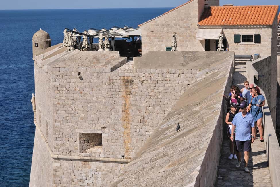Dubrovnik: City Walls Tour for Early Birds & Sunset Chaser - Key things that make this Dubrovnik walls tour work