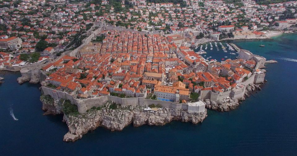 Dubrovnik: Early Bird Walking Tour - Monument to Ivan Gundulić and Ulica od Puča: The Quiet Details