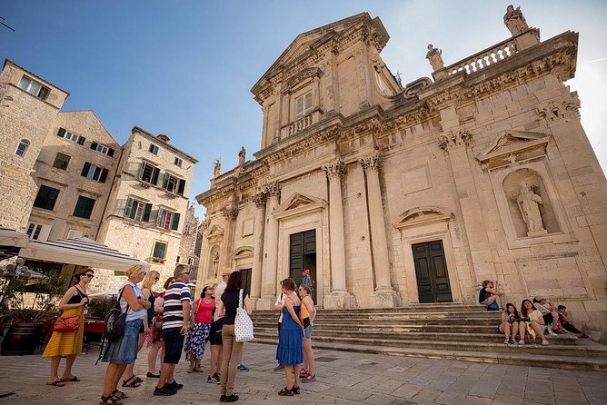 Dubrovnik Food and Drink Walking Tour with a Local Guide - Stradun and the Orlando Column: The Heartbeat of the Old Town