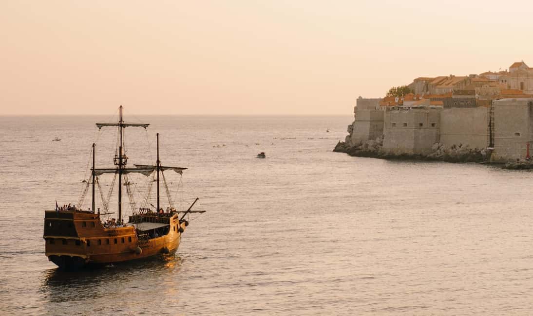 Dubrovnik: Galleon Sunset Cruise with a Live Guide & Drink - Timing it right: how the 1.5 hours actually works