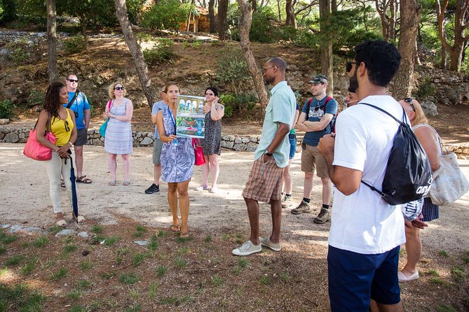 Dubrovnik Game of Thrones Full-Day Tour + Lokrum & Srđ - Meeting Outside Pile Gate: Amerling Fontana and a Westeros Warm-Up