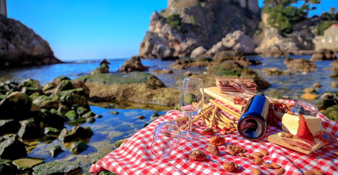 Dubrovnik Gastronomy: 3-Hour Food and Wine Tour - Starting at Big Onofrio’s Fountain: why the meeting point matters