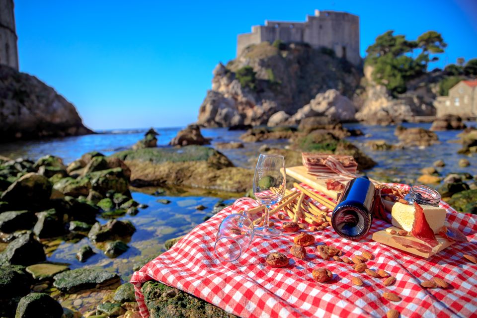 Dubrovnik Gastronomy: 3-Hour Food and Wine Tour - Mid-tour sightseeing: the cathedral moment and the Game of Thrones angle