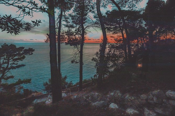 Dubrovnik Ghosts and Mystery Walking Tour - How much walking is involved (and what shoes to bring)