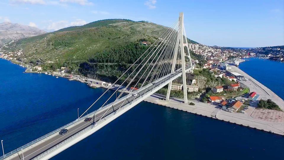 Dubrovnik: Guided Sightseeing Tour by Minivan - Photo Ops and Onboard Wi-Fi: Sharing Without Losing Time