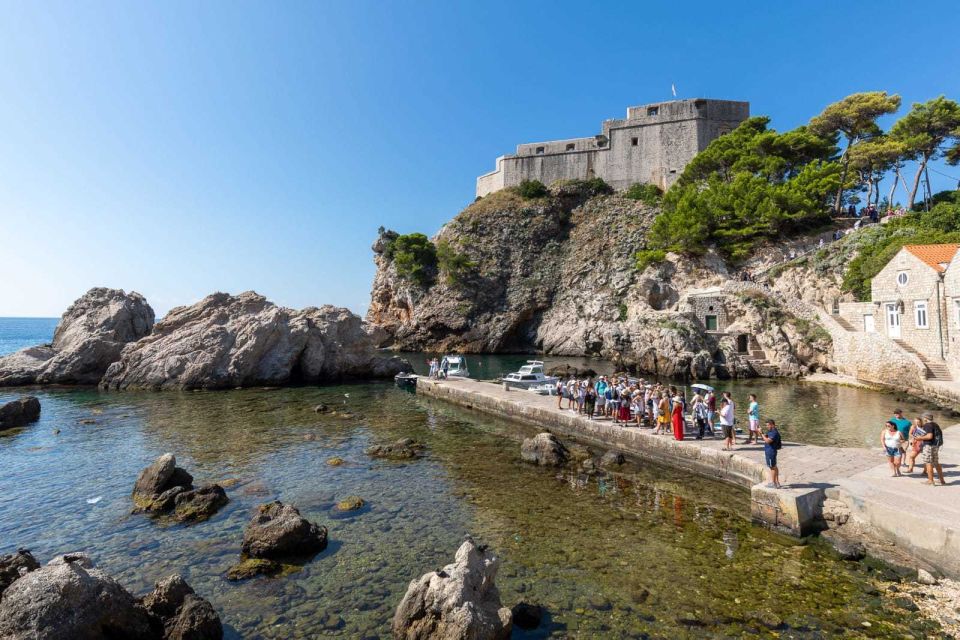 Dubrovnik: History and Game of Thrones Walking Tour - Main street monuments: Franciscan Monastery, Onofrio Fountain, St. Saviour Church
