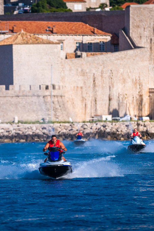 Dubrovnik: Jet Ski Rental - What to Bring: Cameras, Towels, and Keeping Your Phone Dry