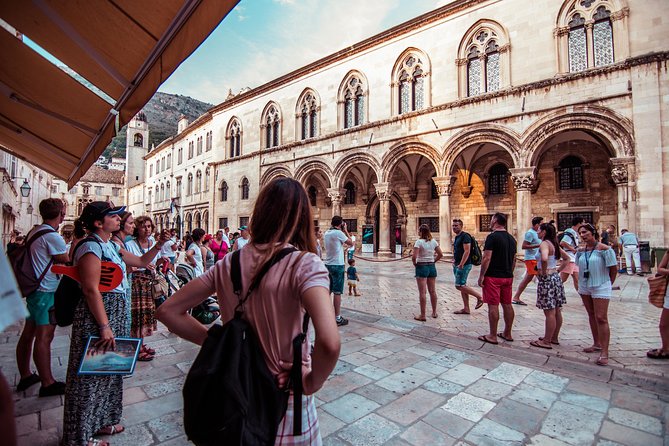 Dubrovnik: Mini Combo Old town & Game of Thrones (Spanish) - Timing and the meet point near Pile bus stop