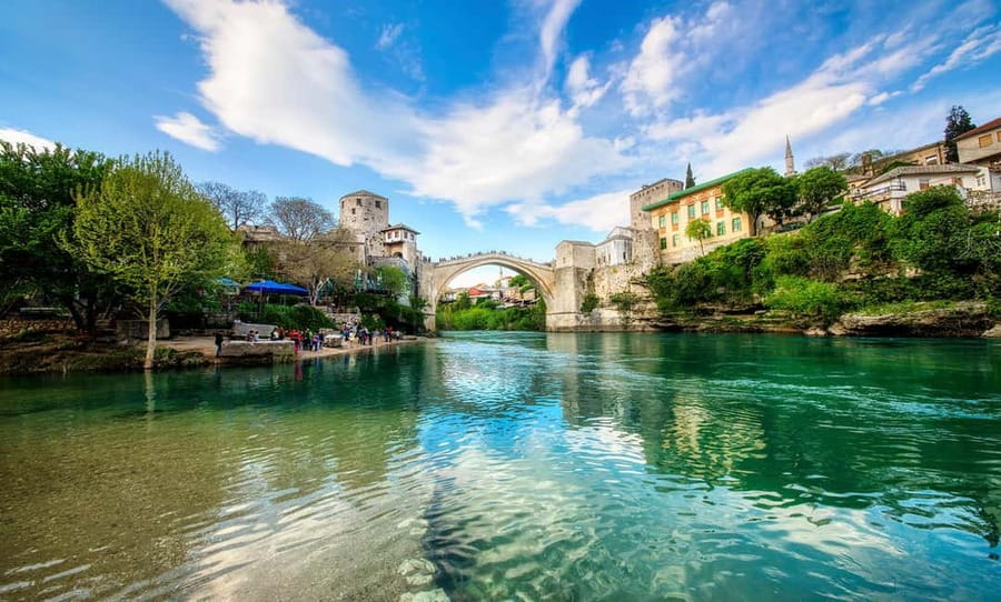 Dubrovnik: Mostar & Kravica Waterfalls Day Trip - Entering Bosnia Quickly: Pickup, Drive, and Border-Ready Timing
