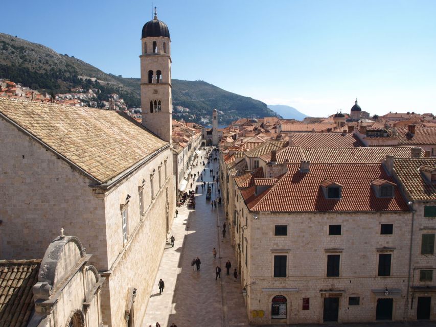 Dubrovnik: Old Town & City Walls Private Walking Tour - Private guide value: why the names matter