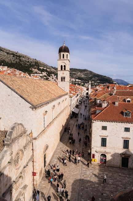 Dubrovnik Old Town: Night tour with History, Wine & Bites - The Old Town Walk: Pile Gate to Stradun With Real Context