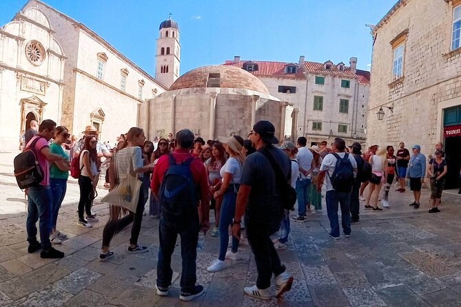 Dubrovnik: Old Town Walking Tour - Where to meet and how the 90-minute rhythm works