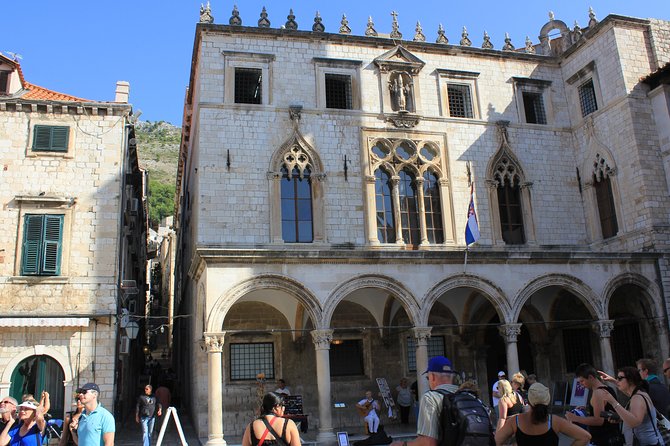 Dubrovnik: Old Town Walking Tour - Price and value: why $23 for 90 minutes can work