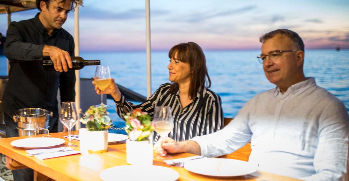 Dubrovnik: Sunset Dinner Cruise around the Old Town - Key highlights to look for