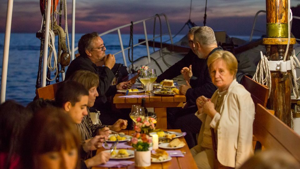 Dubrovnik: Sunset Dinner Cruise around the Old Town - Boat Comfort, WiFi, and Bring-Layers Reality Checks