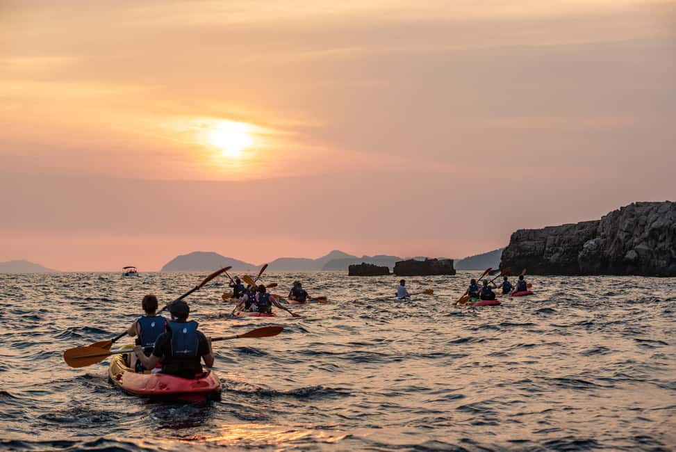 Dubrovnik: Sunset Sea Kayaking Tour - Stop 1: Getting Ready at Dubrovnik Walks (Why Timing Matters)