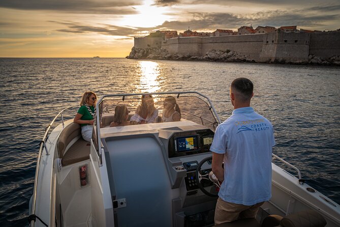 Dubrovnik Sunset Tour By Boat With Local - Fort Lovrjenac: the sea-wall fortress feel of Dubrovnik’s resistance