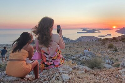 Dubrovnik Sunset Tour with Wine Tasting - From Pile Gate to the Bridge View: Quick Intro to Dubrovnik’s Big Picture