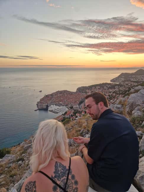 Dubrovnik: Sunset Wine Tasting At Panorama Point - Your licensed guide (and how the stories make the view click)