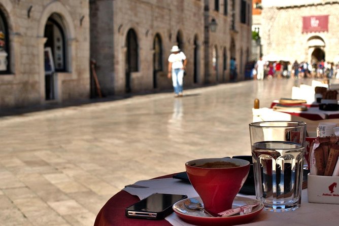 Dubrovnik's Old Town Walking Tour - Old Town highlights: seeing the city from the ground up