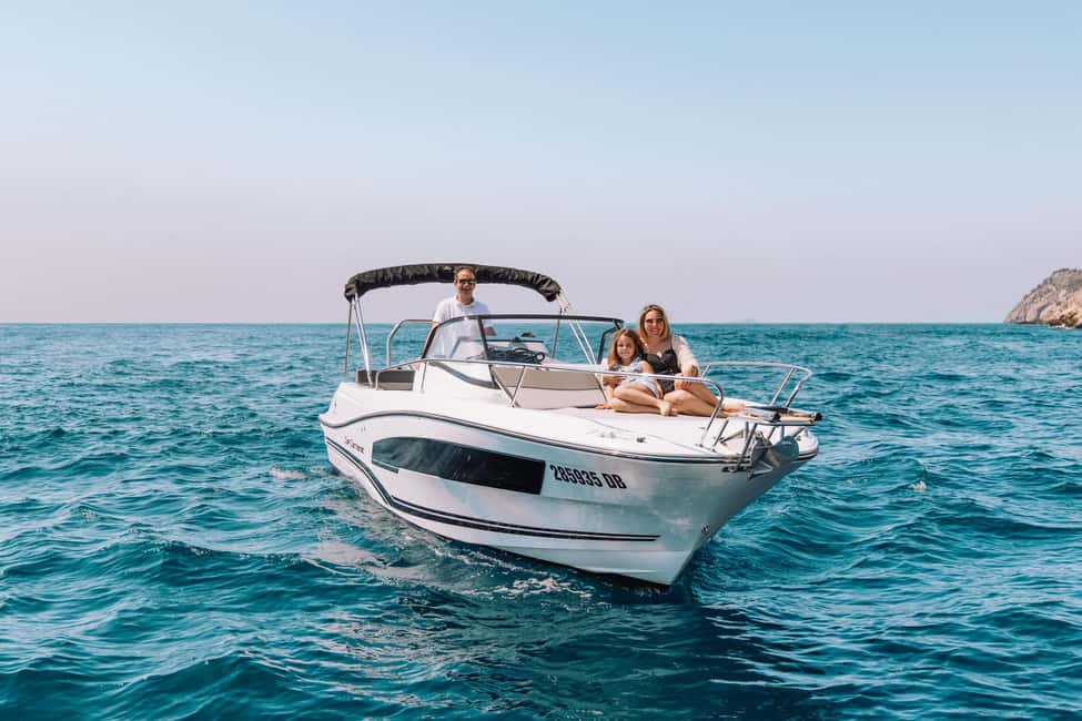Elaphite Islands: Private boat tour (Cap Camarat 7.5wa) - Drinks, towels, snorkeling gear, and the included GoPro value