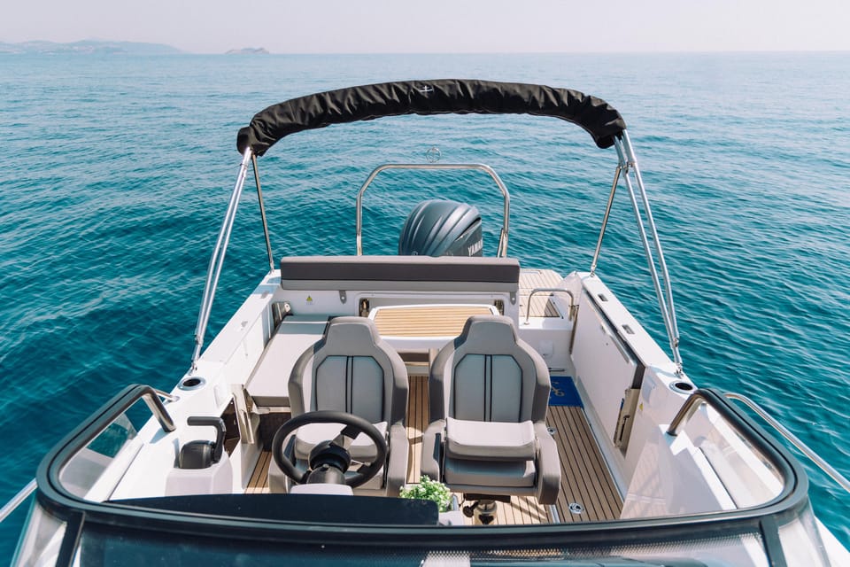 Elaphite Islands: Private boat tour (Cap Camarat 7.5wa) - Price and value: $530 for up to 7 people