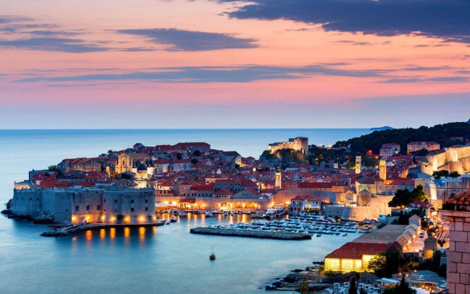 From Dubrovnik: Golden Hour Sunset Cruise with Free Drinks - Why the Timing Feels Just Right: A Calm 1-Hour Sunset Loop