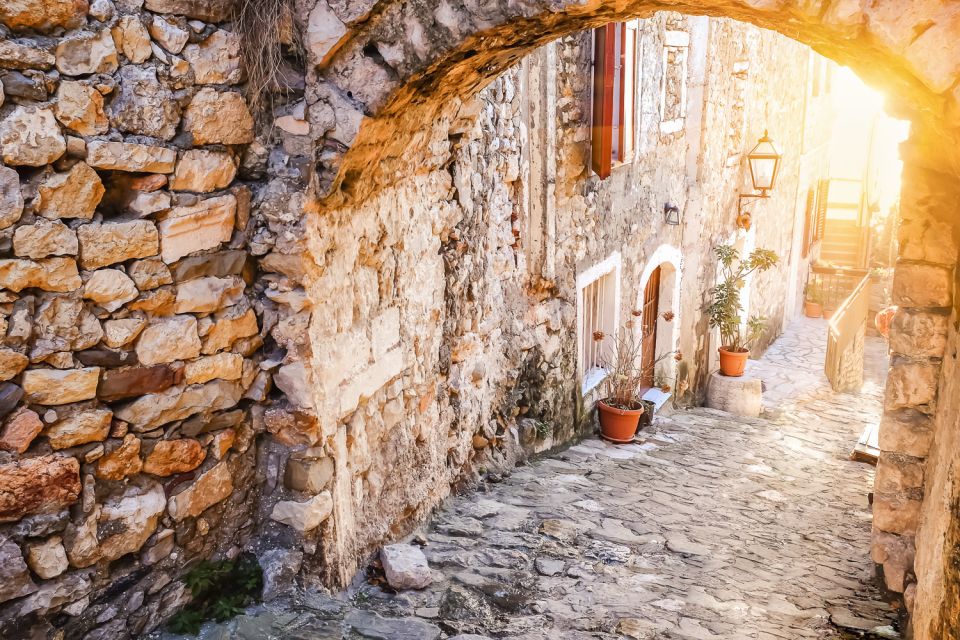 From Dubrovnik: Montenegro Day Trip - Bay of Kotor by bus: views without the driving stress