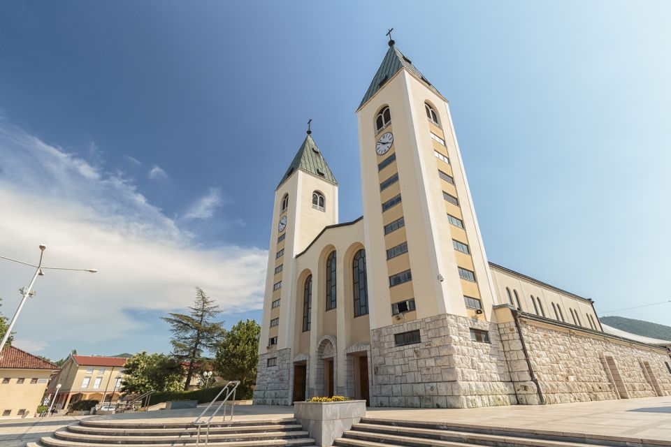 From Dubrovnik: Mostar and Medjugorje Full-Day Tour - Počitelj’s Citadel Mood: 30 Minutes in a 15th-Century Town