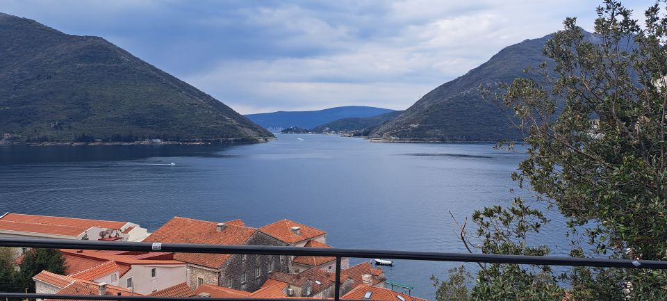 From Dubrovnik: Perast, Kotor & Budva Small-Group Day Trip - What the small-group setup changes for you
