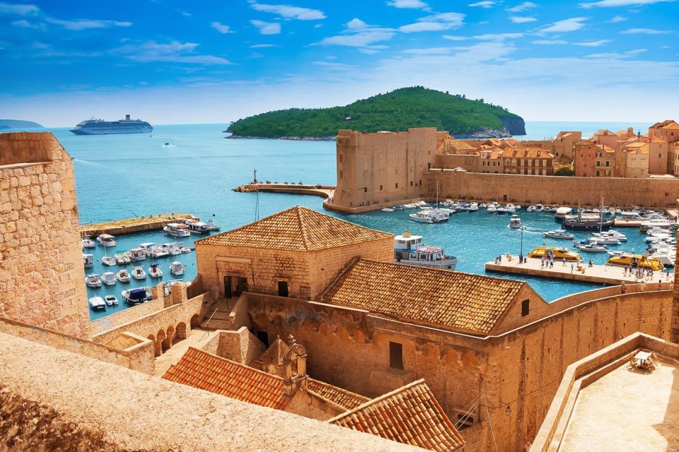 From Split & Trogir: Dubrovnik Guided Day Tour - Ston: a short break for oysters and a different kind of Croatia