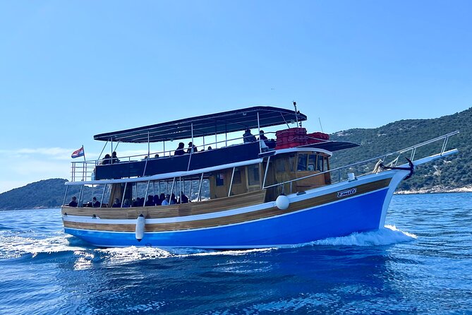 Full-Day Dubrovnik Elaphite Islands Cruise with Lunch and Drinks - Sipan harbor stop: olives, pirates-era castle vibes, and quick wandering